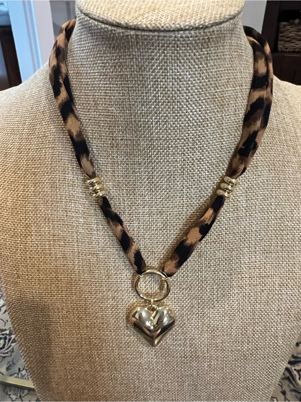 Mix of Brown glass and acrylic  Necklaces with a Monet gold tone necklace - Picture 6 of 10